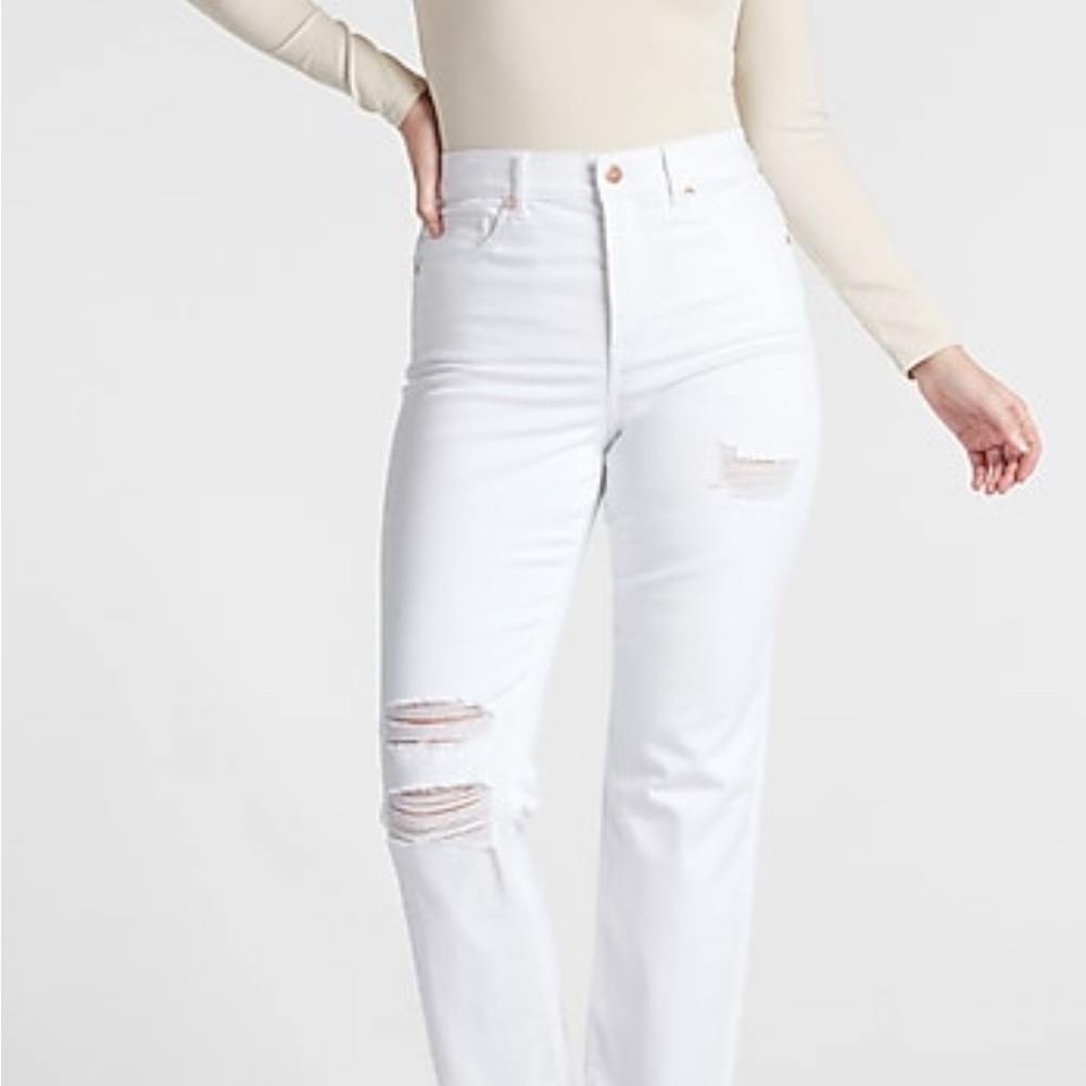 68. Express White Distressed High-Rise Straight Jeans – Size 4